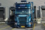 20160101-New-R-V8-00038.jpg