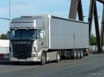 20160101-New-R-V8-00508.jpg