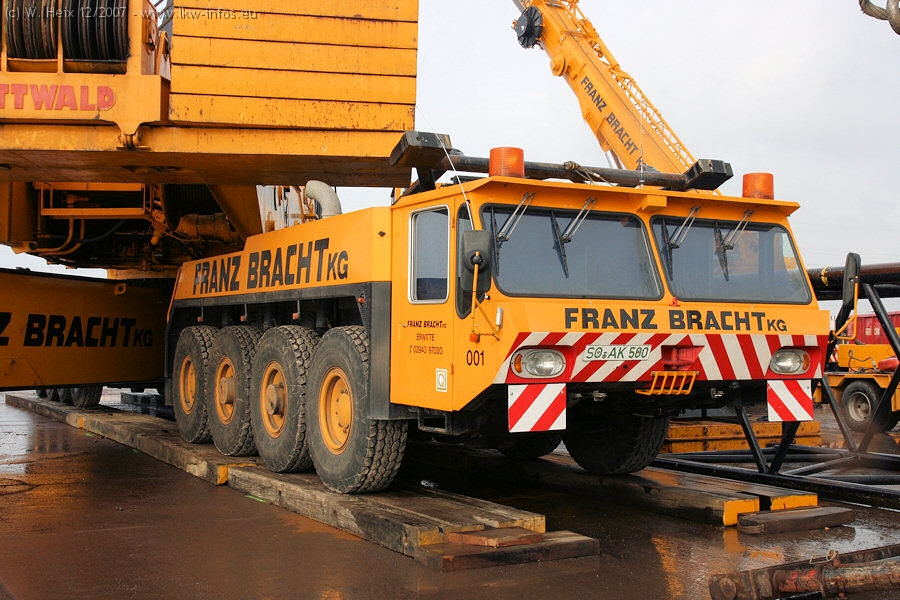 Baumann-Bracht-Krefeld-270-t-041207-046.jpg Baumann-Bracht-Krefeld-270-t-041207-046.jpg