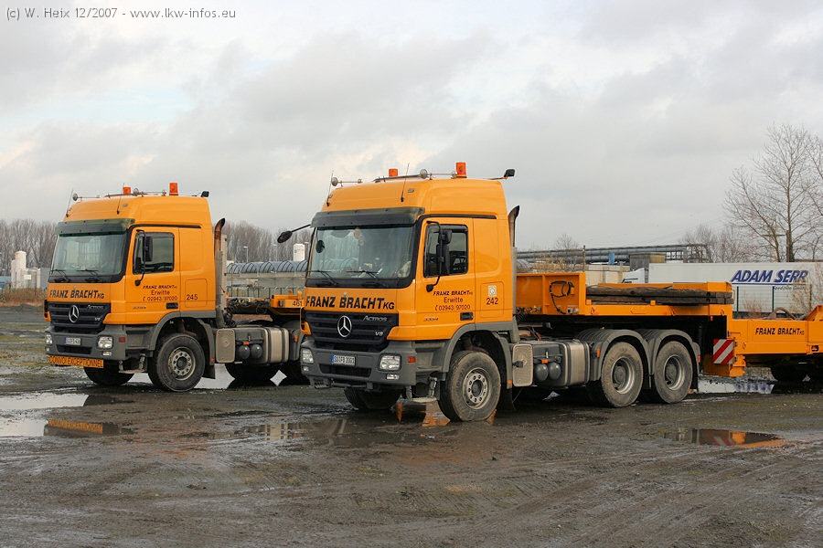 Baumann-Bracht-Krefeld-270-t-041207-197.jpg Baumann-Bracht-Krefeld-270-t-041207-197.jpg