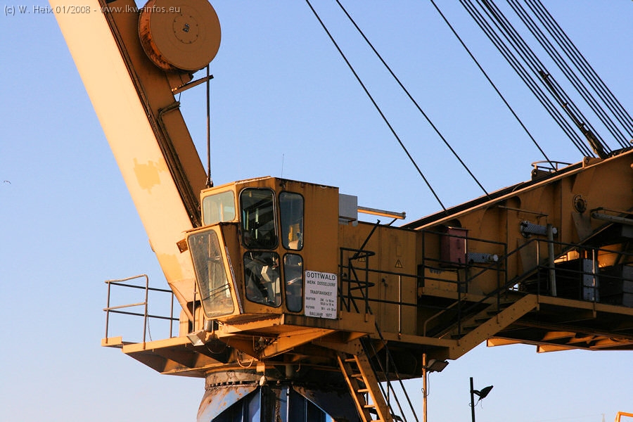 Baumann-Bracht-Krefeld-Waermetauscher-2-020108-269.jpg Baumann-Bracht-Krefeld-Waermetauscher-2-020108-269.jpg