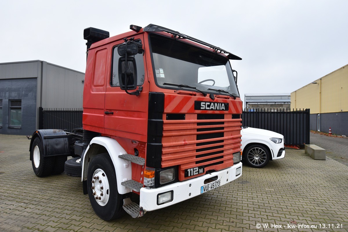 20211113-Tom-Holding-00097.jpg 20211113-Tom-Holding-00097.jpg