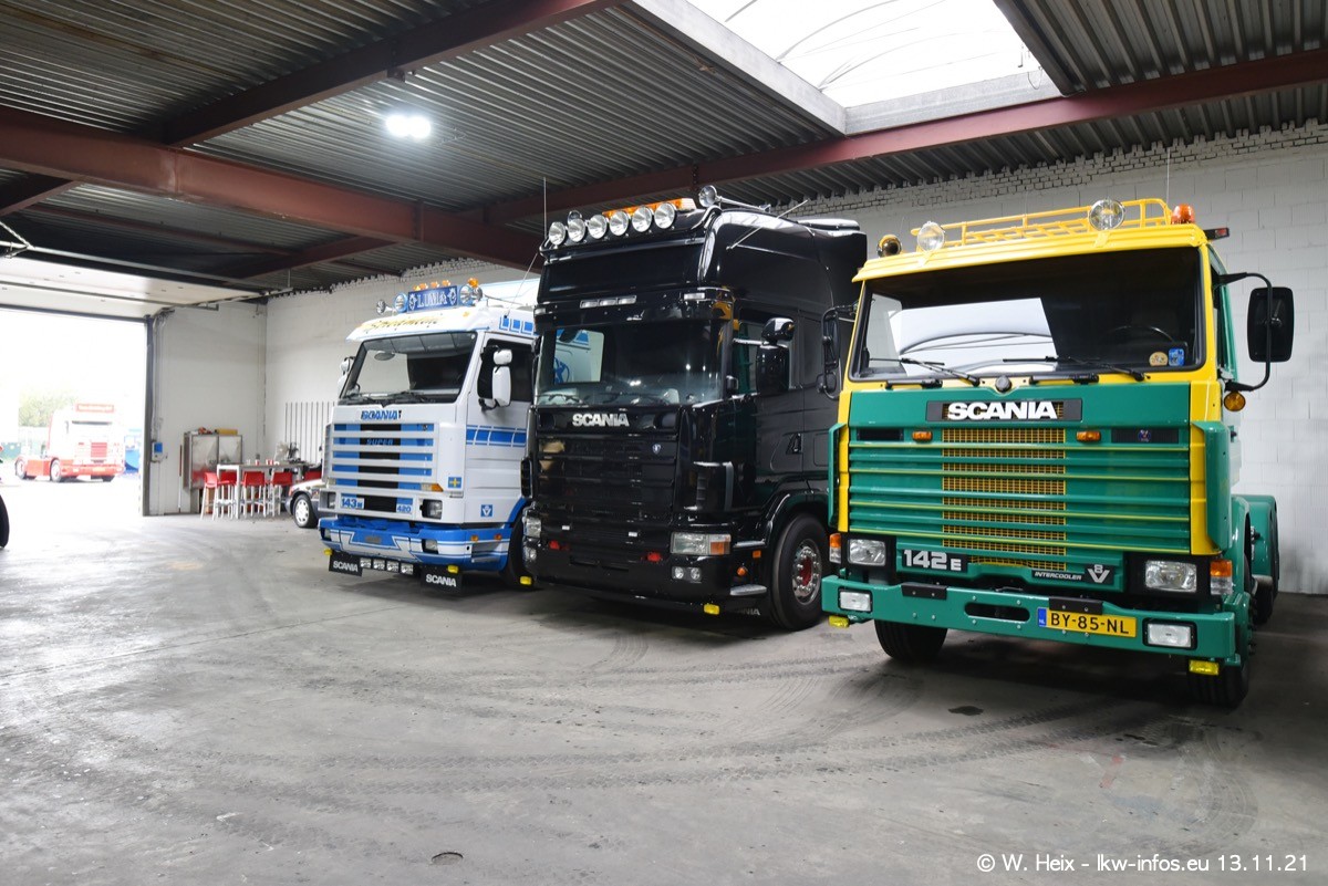 20211113-Tom-Holding-00239.jpg 20211113-Tom-Holding-00239.jpg