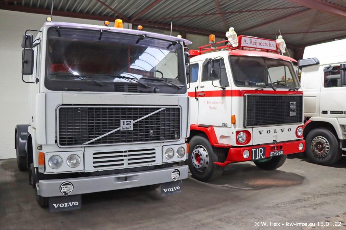 202201015-Tom-Holding-00088.jpg 202201015-Tom-Holding-00088.jpg