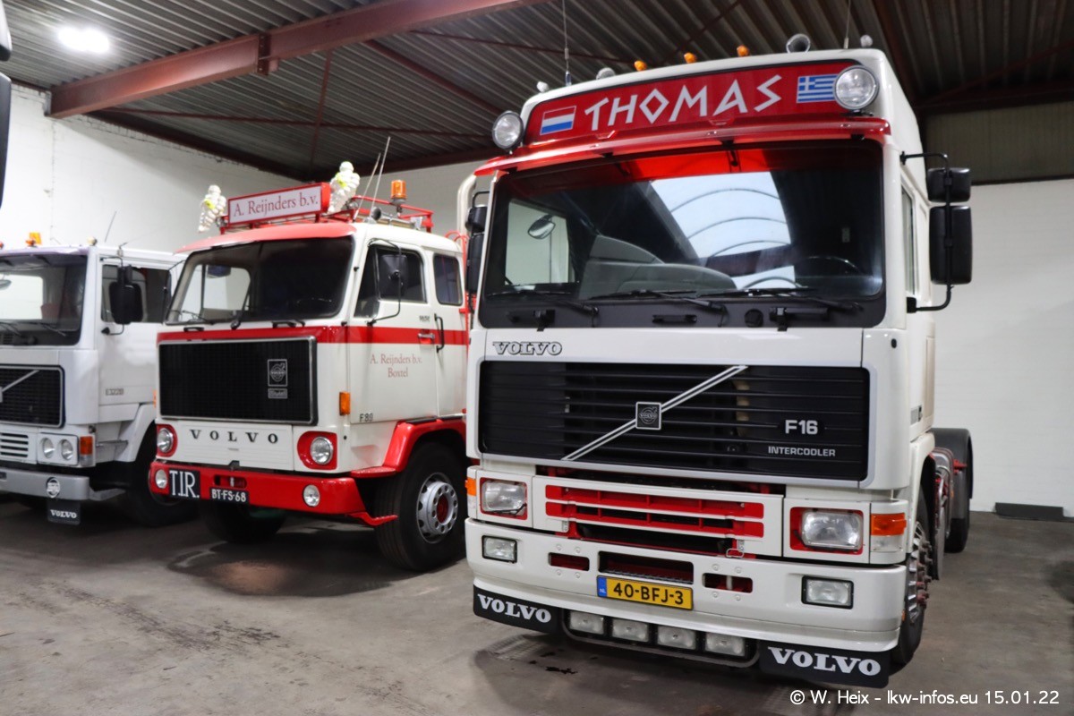 202201015-Tom-Holding-00097.jpg 202201015-Tom-Holding-00097.jpg