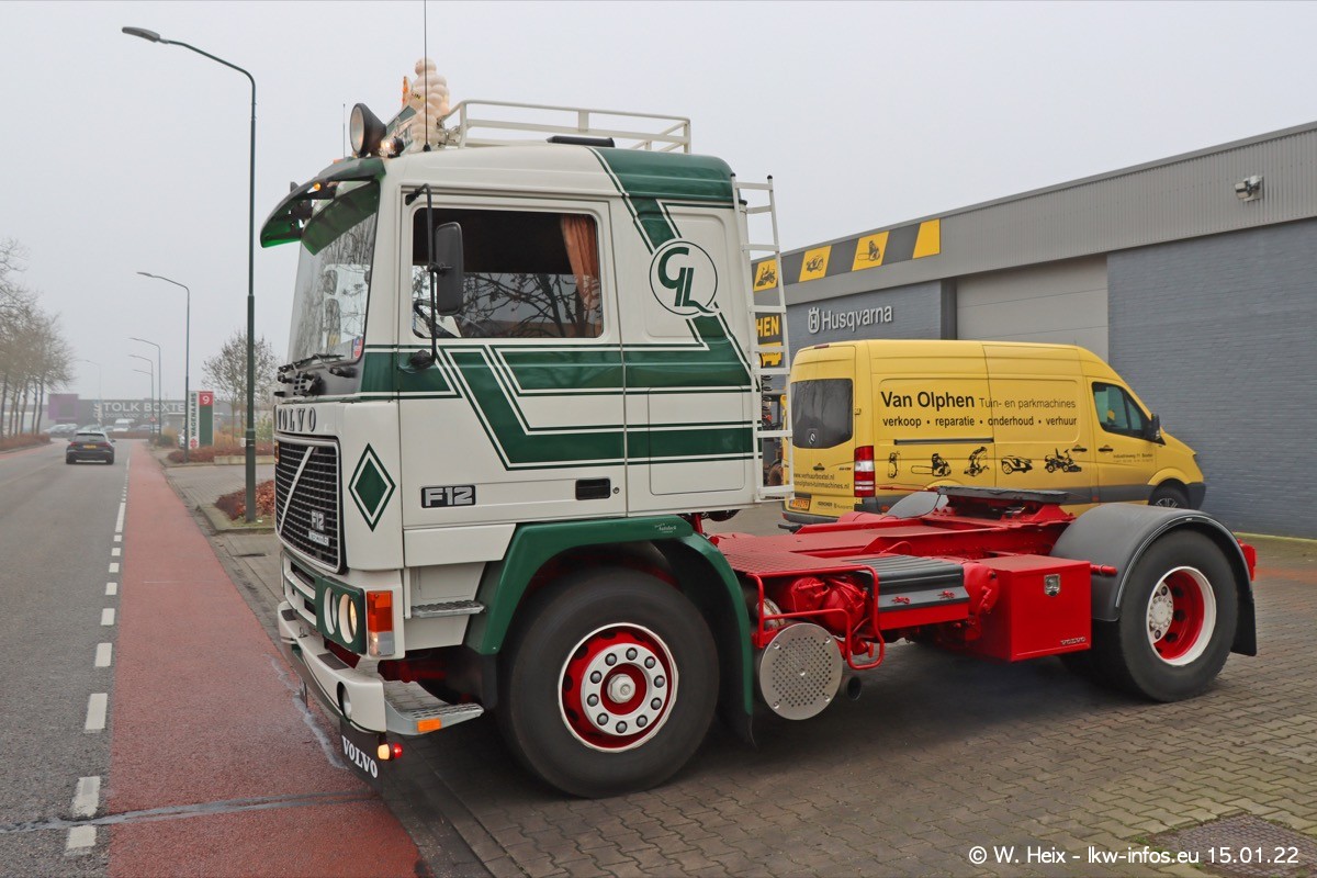 202201015-Tom-Holding-00137.jpg 202201015-Tom-Holding-00137.jpg