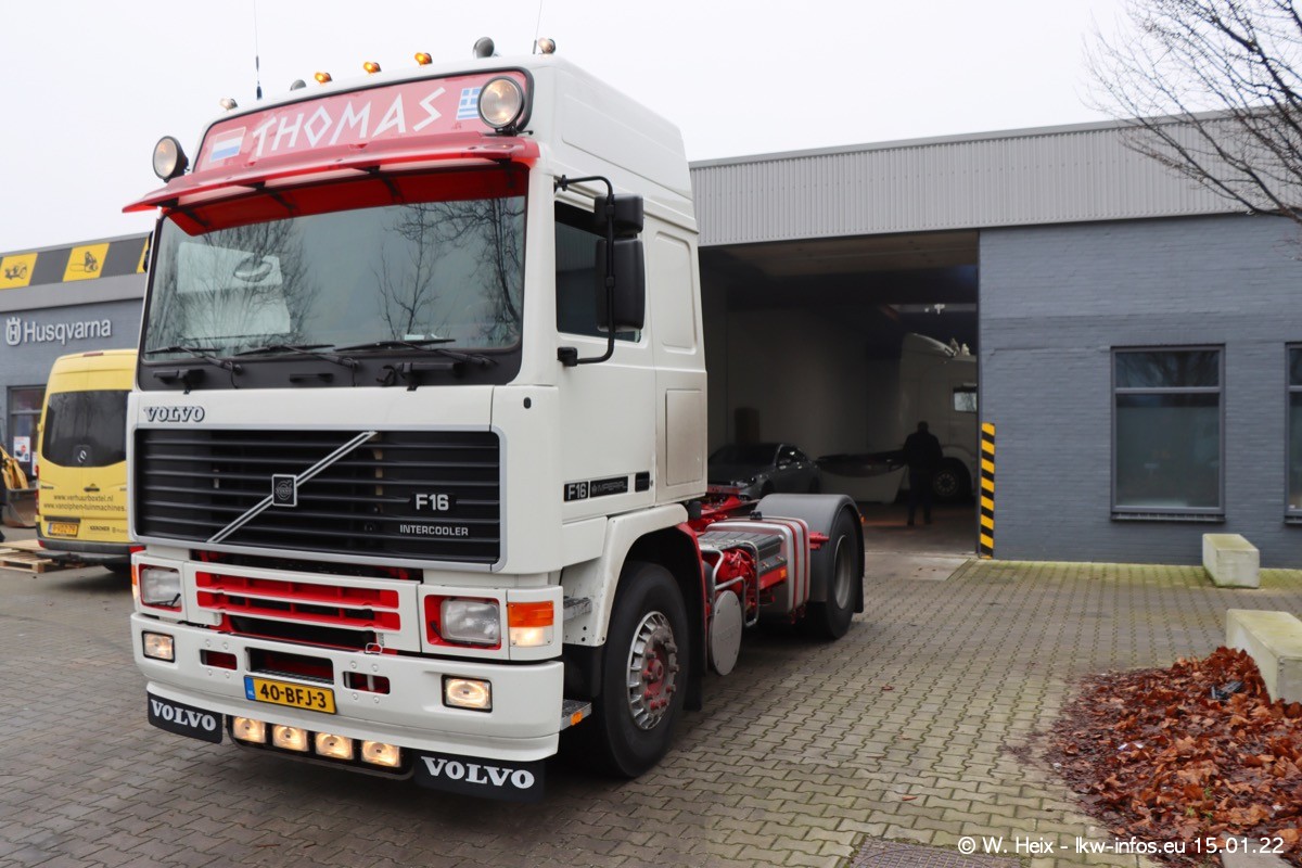 202201015-Tom-Holding-00153.jpg 202201015-Tom-Holding-00153.jpg